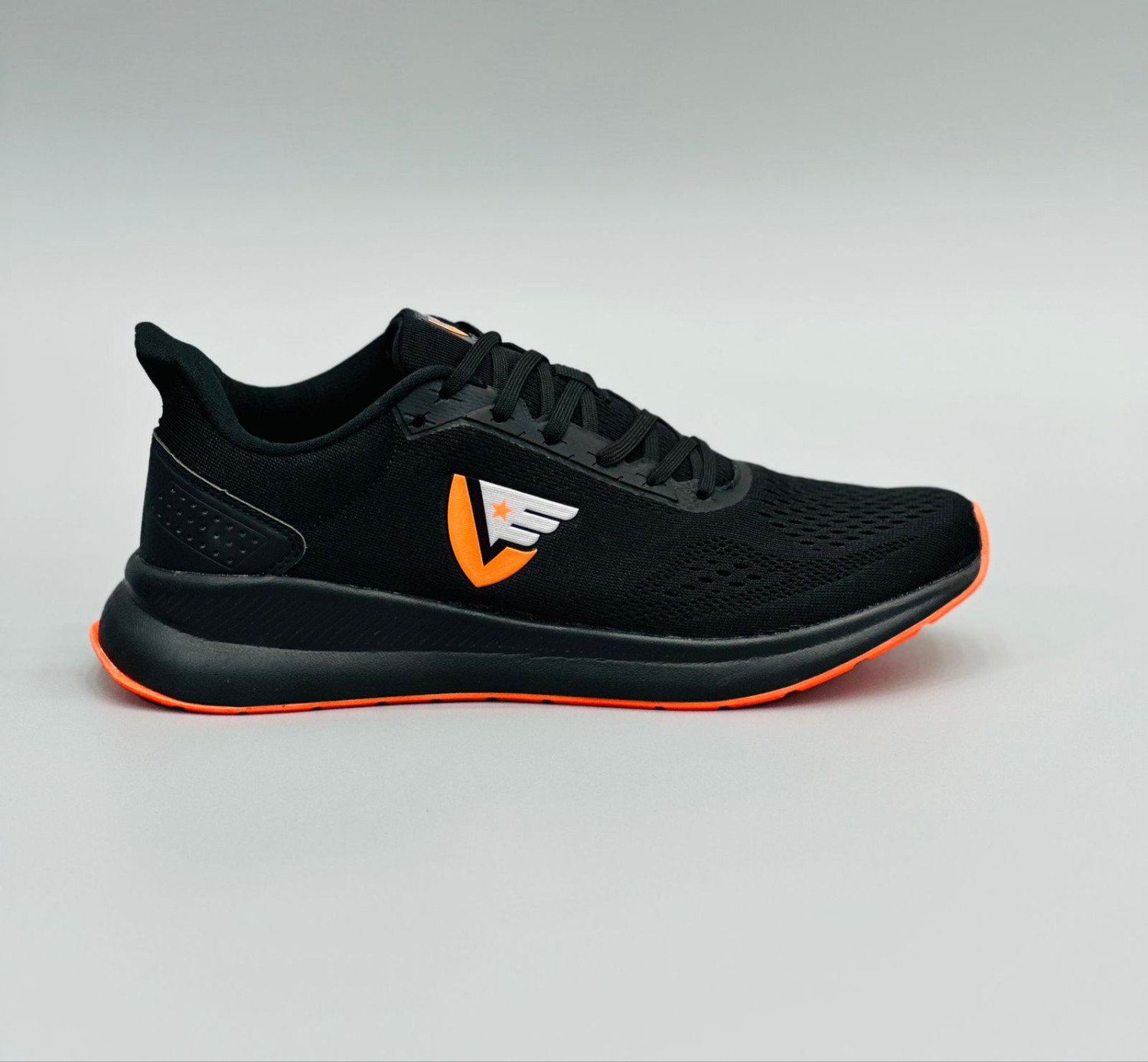 Runners shoes
